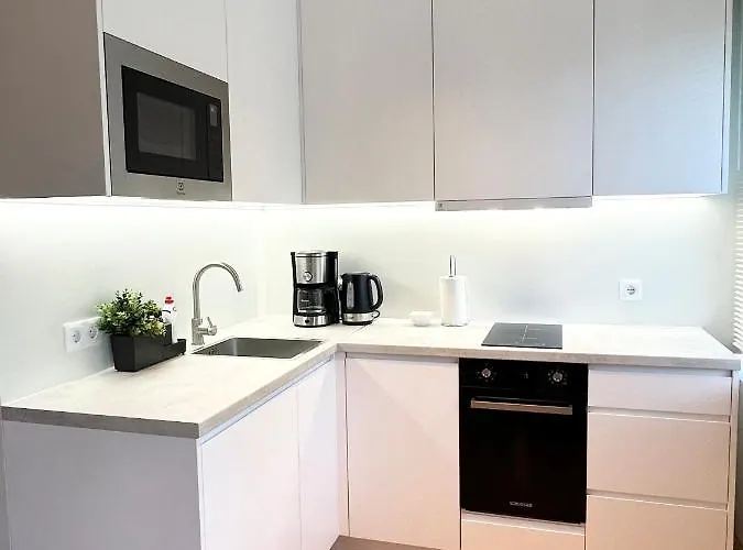 Lovely Beachfront In Apartment